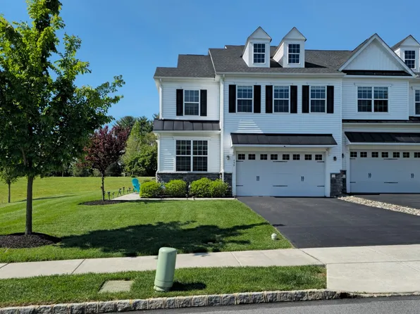 499 Lee Pl, Exton, PA 19341