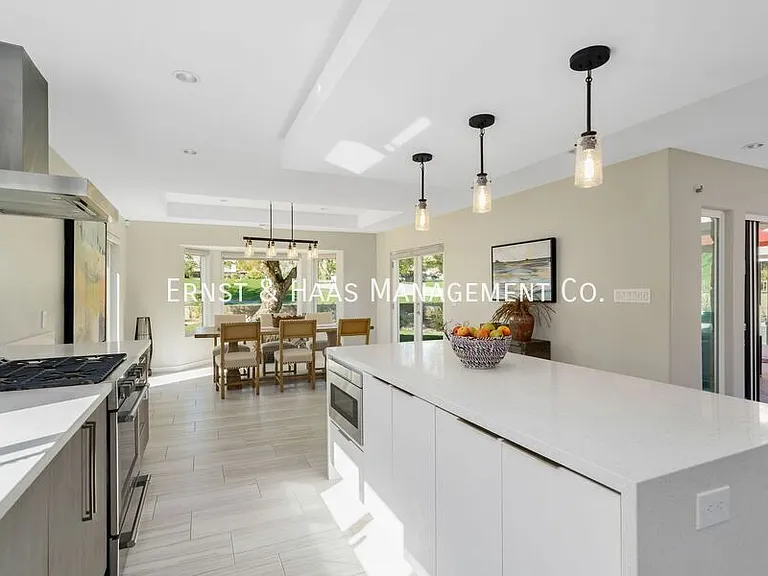 8780 Warwick Dr — Photo 17