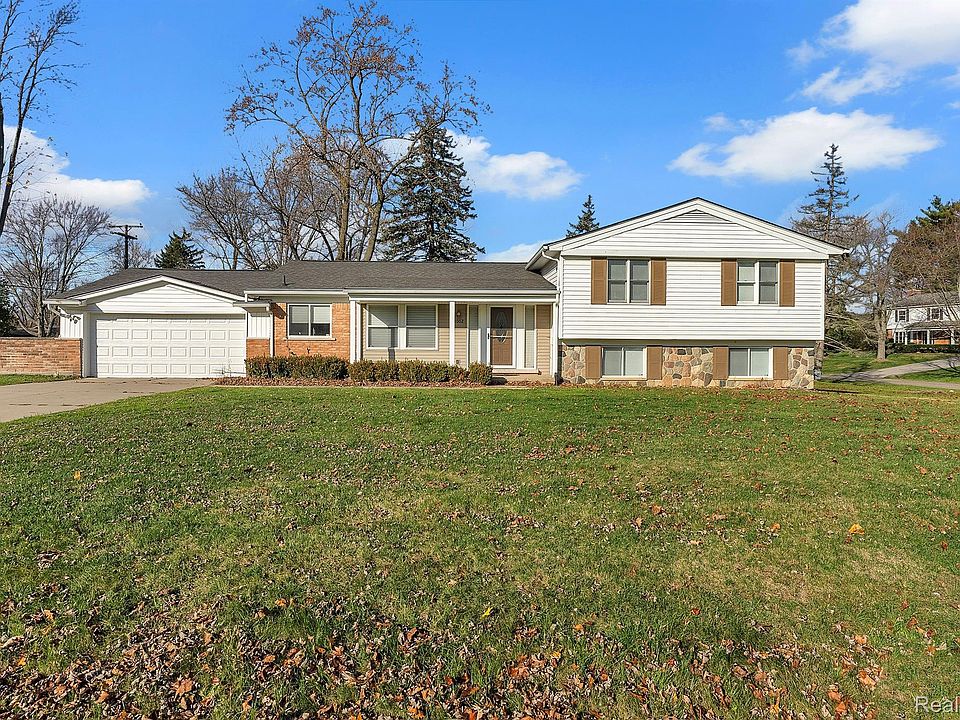 1st image of 4002 Normanwood Dr