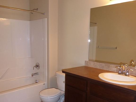 4th image of 2655 N Glidden St #A