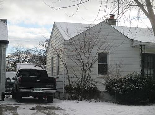 5th image of 952 E Garfield Ave