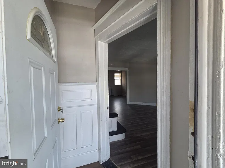 4829 N 10th St — Photo 3