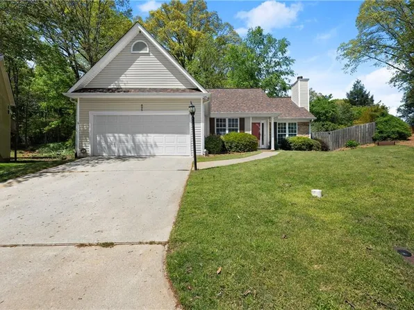 895 Charleston Ct, Gainesville, GA 30501