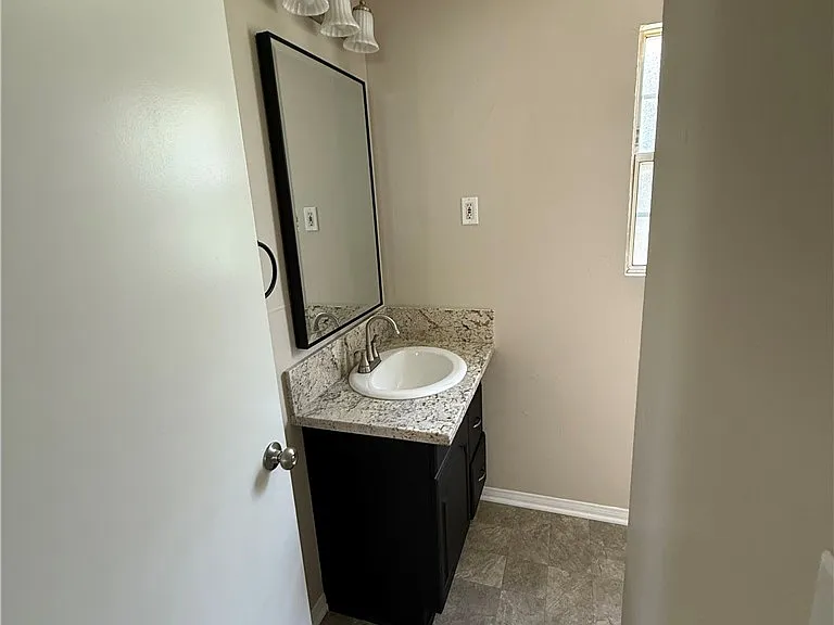 529 E Central Ave — Photo 17