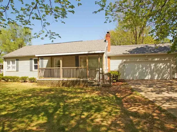 5004 N Sherwood Ave, Peoria, IL 61614