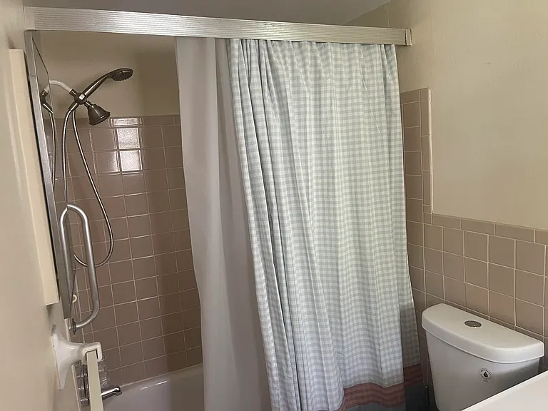5630 Dolores Dr — Photo 23