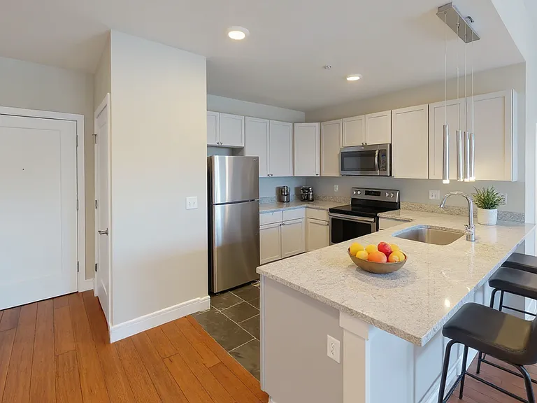 4400 Manchester Ave — Photo 61