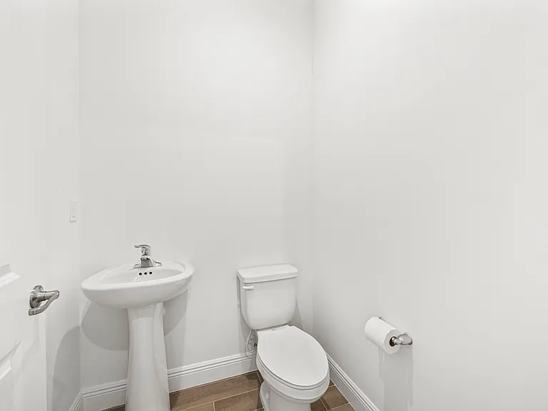 3542 NW Solange Ct — Photo 12