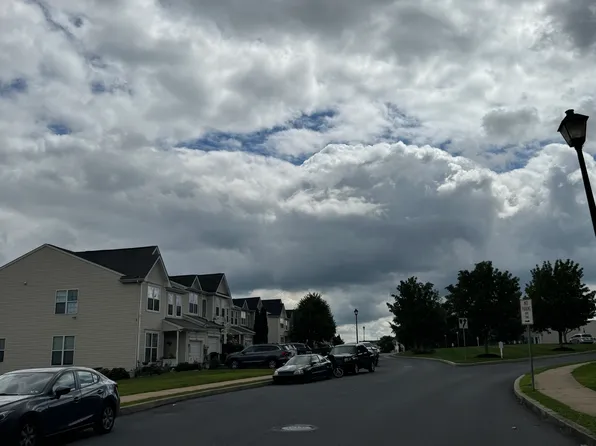 284 Kentshire Dr, Lancaster, PA 17603