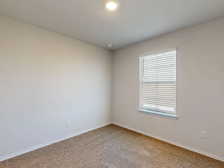 824 Chambray Dr — Photo 18
