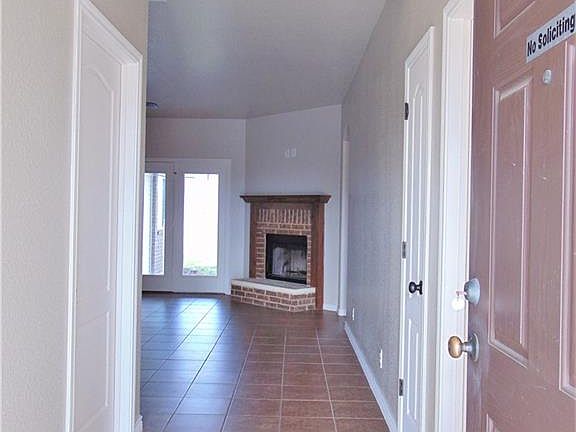 3rd image of 309 E Little Dipper Dr