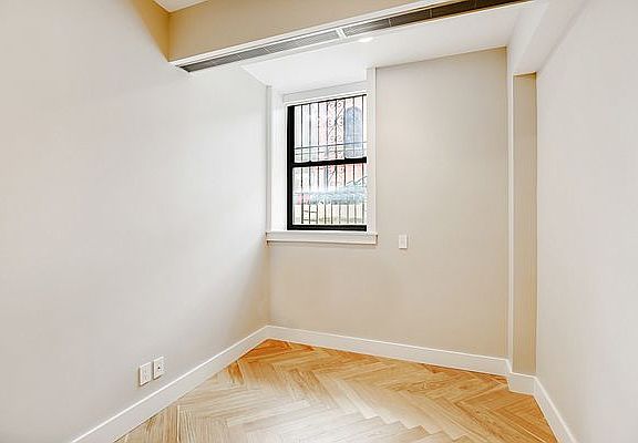 3rd image of 427 Dean St #171