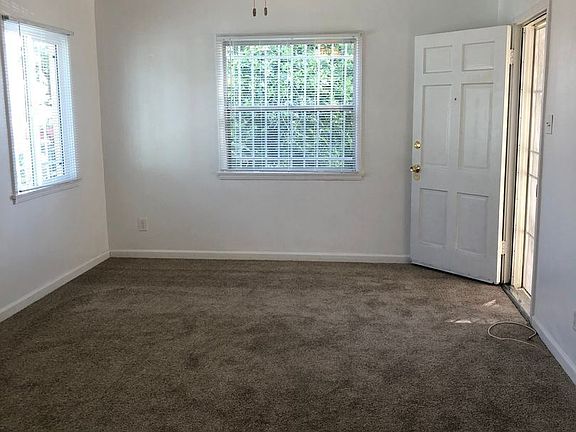 3rd image of 6309 Casitas Ave