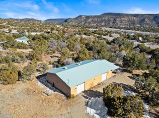 4 Red Hills Ln, Santa Fe, NM 87505