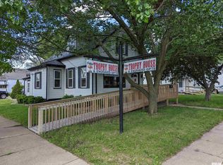 901 Broadway St, Pekin, IL