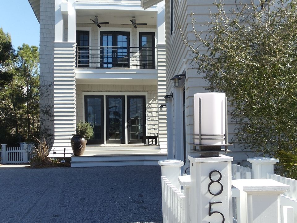Front Driveway Entry