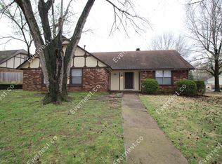909 W Glendale St, Broken Arrow, OK 74011