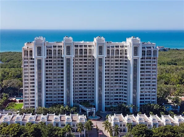 7117 Pelican Bay BLVD #307, NAPLES, FL 34108