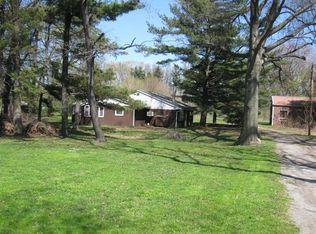 1189 Rak Rd, Burns Harbor, IN 46304