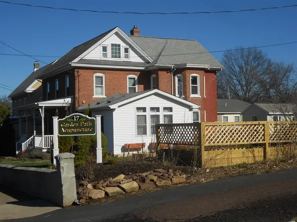 19 N 2nd St #1, Souderton, PA 18964