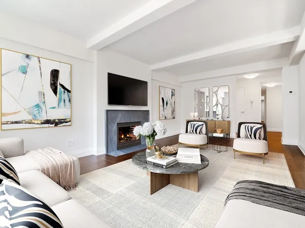 240 Central Park South image 3 of 22