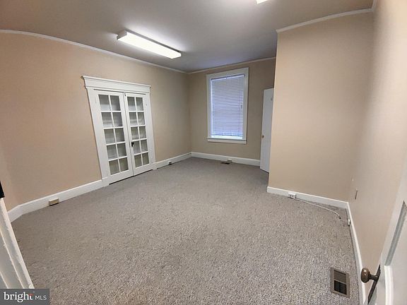 2nd image of 209 Hanover St APT 7