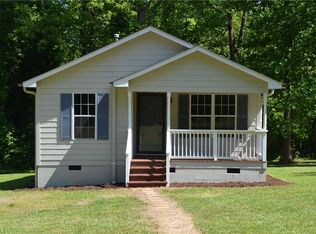 1846 White Plains Rd, Roaring River, NC 28669