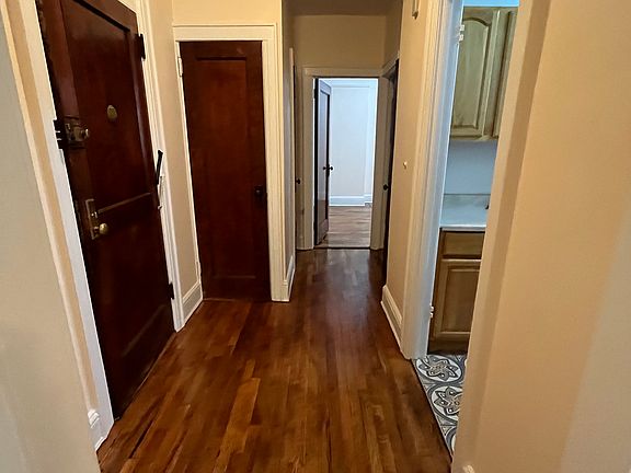 3rd image of 4320 41st St APT 1F