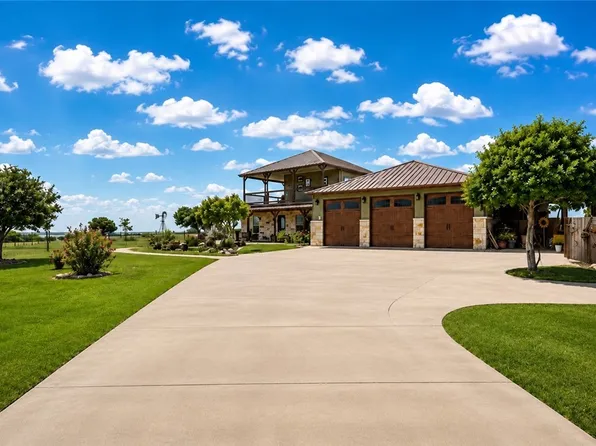 623 Nakishwana Cir, Sandia, TX 78383