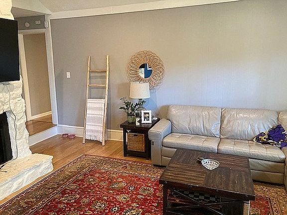 OPEN VAULTED FAMILY ROOM