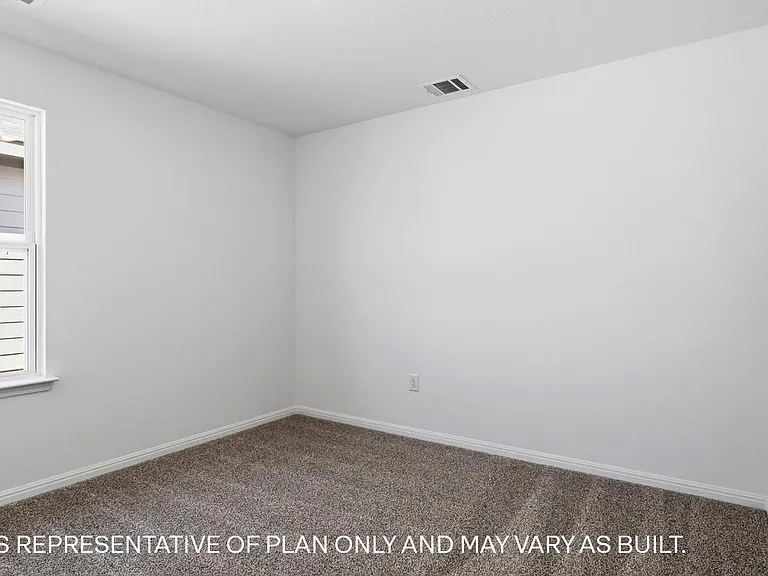 143 Shafter St — Photo 12