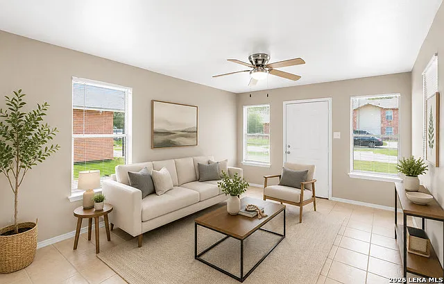 7575 Windsor Oaks — Photo 4