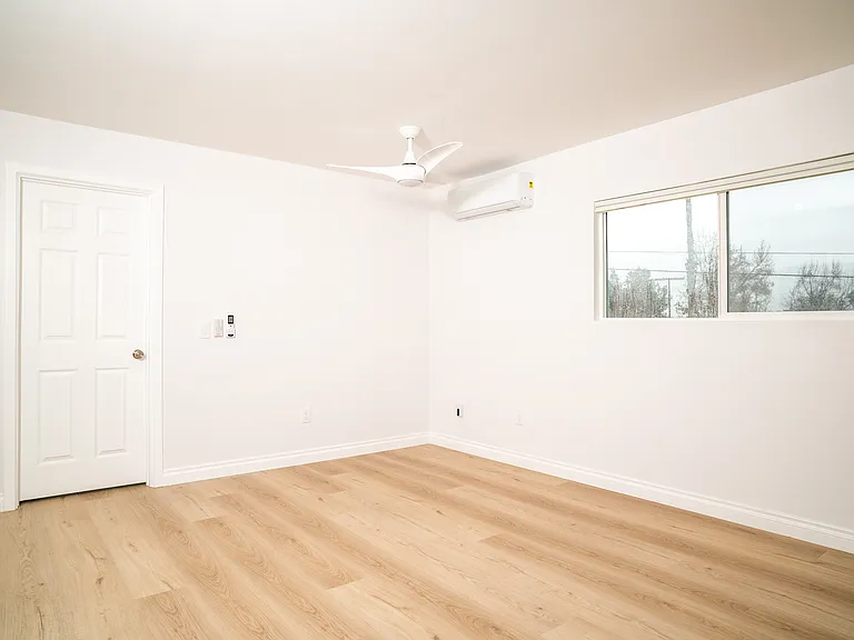5203 Nutmeg St — Photo 11