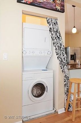 5th image of 3835 W Wrightwood Ave #2S
