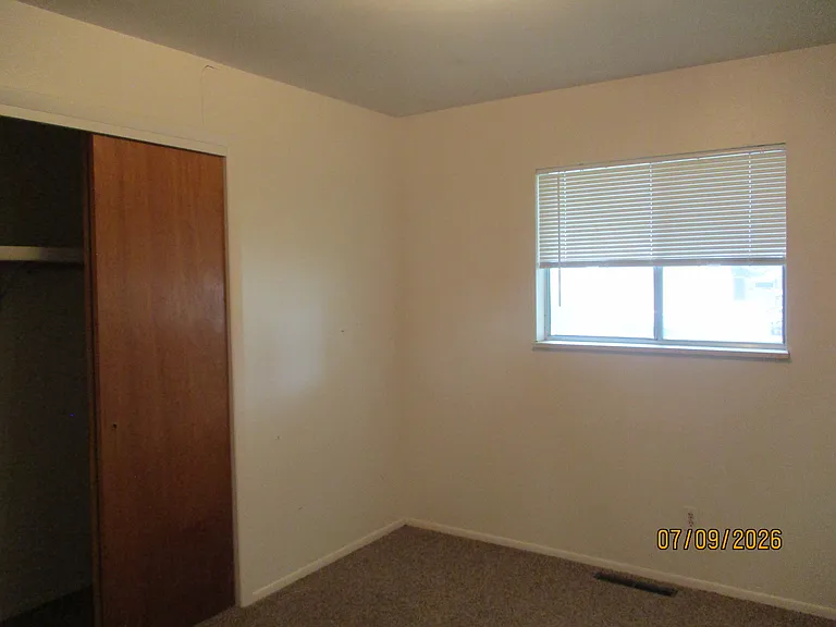 450 Crestmoor Rd — Photo 10