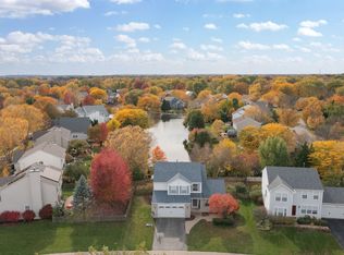 631 Pearces Frd, Oswego, IL 60543