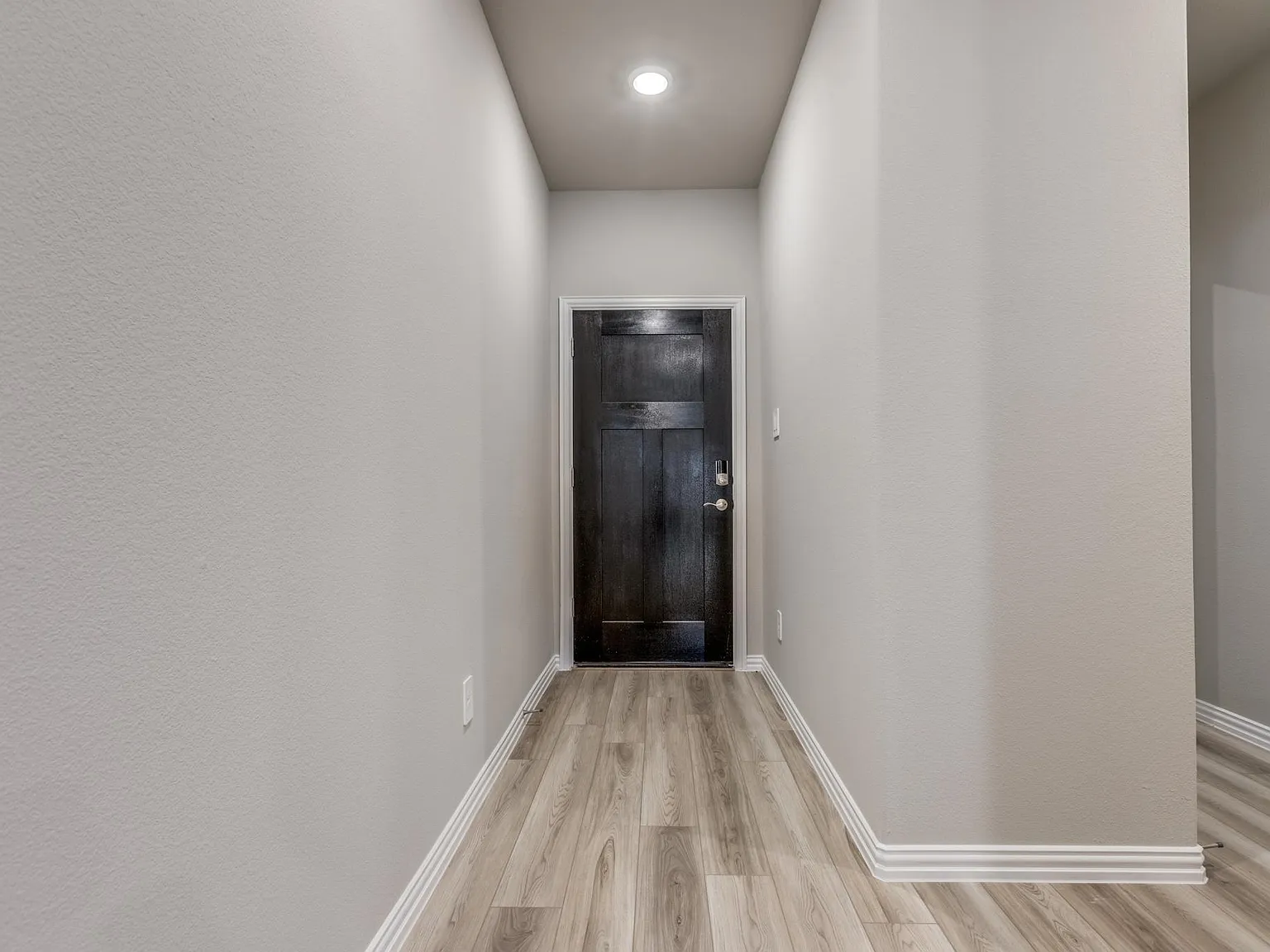 4805 Everly Ct — Photo 4