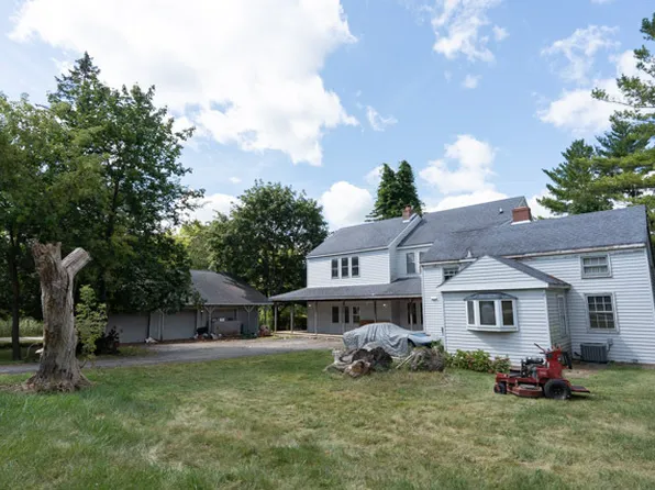 41320 N Green Bay Rd, Wadsworth, IL 60083