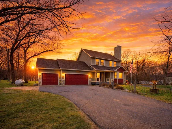 3335 Ten Oaks St S, Cambridge, MN 55008