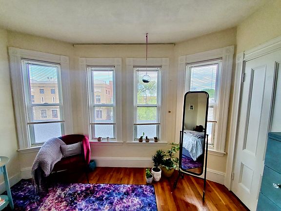 5th image of 40 Forest St #3