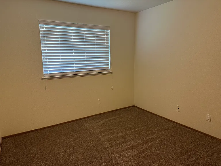 9225 Goodspeed St #D — Photo 10