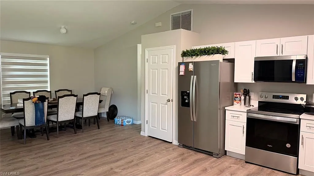 4 bed, 2.0 bath, 1577 sqft, $2,200 — Photo 3