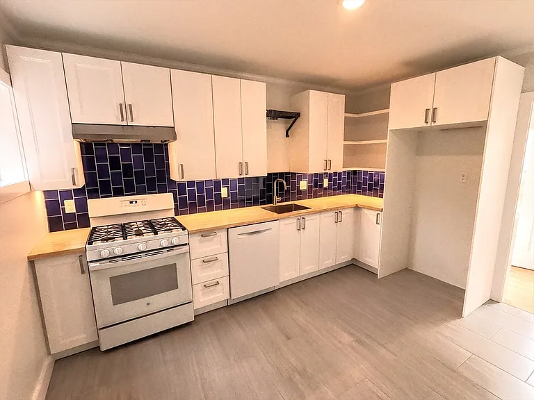 41 School St #1 — Photo 23