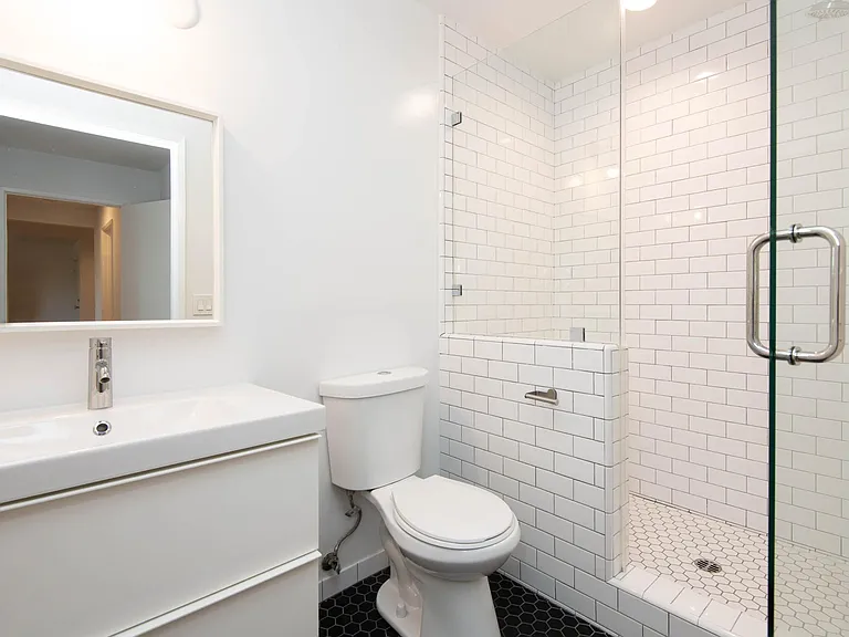 3933 Marathon St #104-B — Photo 17
