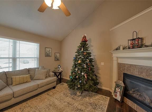 5th image of 13715 Berger Ave
