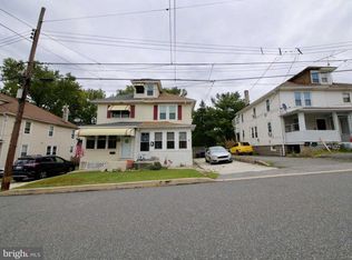 1925 Pleasantview Ave, Upper Chichester, PA 19061