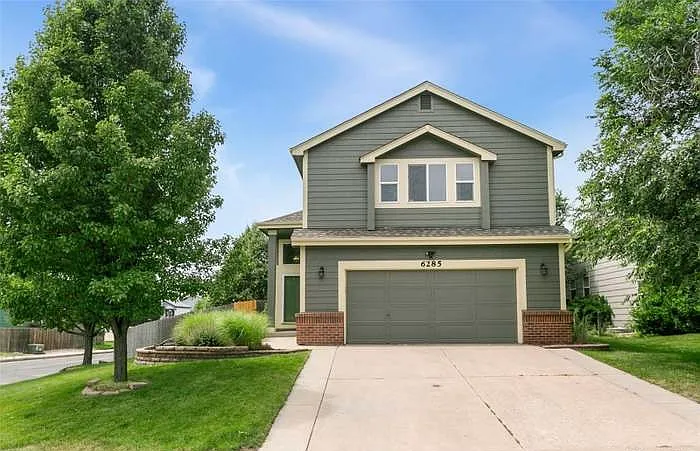 6285 Desoto Dr