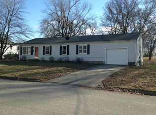 658 Highview Ave, Marshall, MO 65340