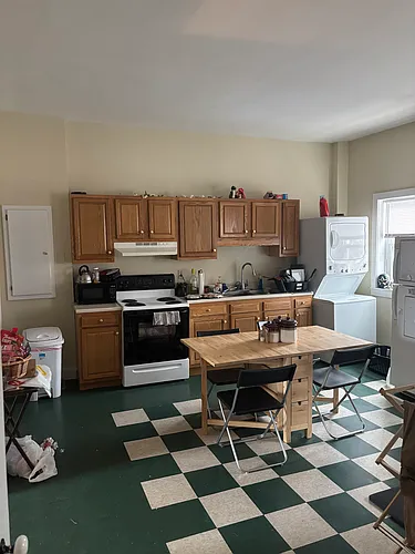 150 W Main St #2 Photo 1