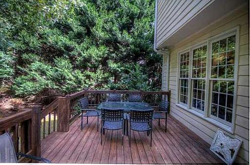 2nd image of 422 Wellington Point Dr